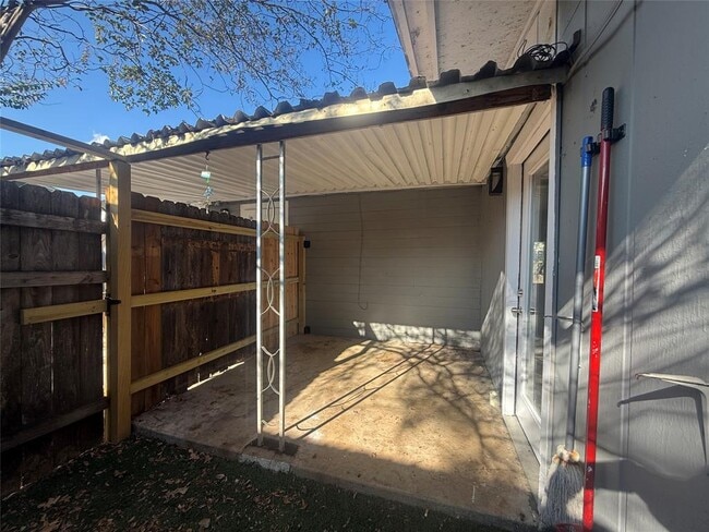 Building Photo - 5901 Nancy Dr