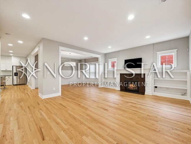 Building Photo - Exceptional Custom Home with Fully Appointed ADU in Prime John’s Landing Location