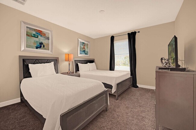 Building Photo - 8935 Stinger Dr