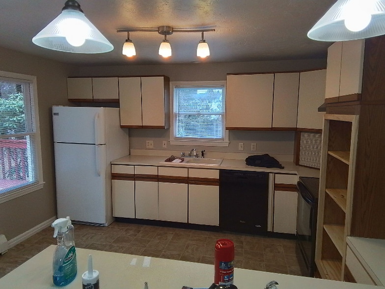 Building Photo - 959 Lancaster St