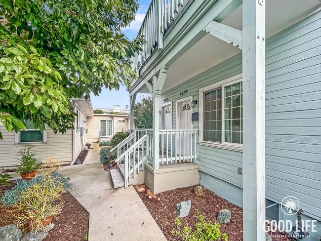 Building Photo - Beautiful 2B 1BA Unit in Hillcrest w/ AC and Private Yard!