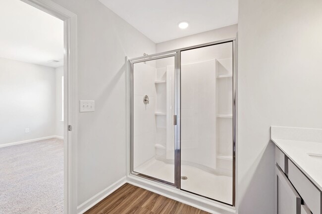 Building Photo - Luxurious 3-Bedroom Townhome Living in the...