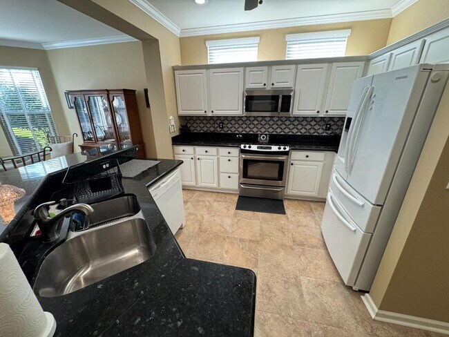 Building Photo - 120 Coburn Dr W