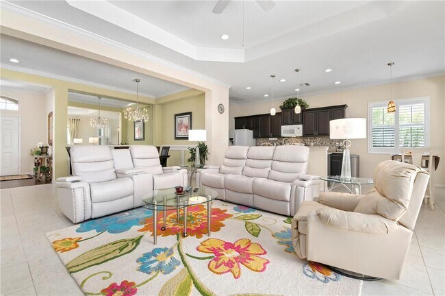 Building Photo - 4720 Claremont Park Dr