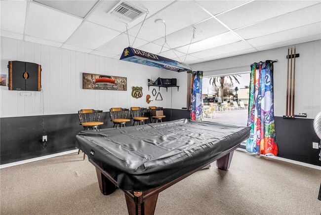 Building Photo - 9224 Mission Oaks Blvd