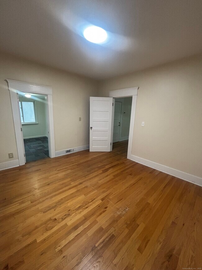 Building Photo - 85 S Burritt St