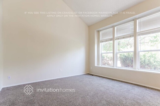 Building Photo - 4443 Biscay St