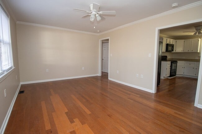 Building Photo - Charming 2-Bed, 1-Bath Home in Forest Acres!