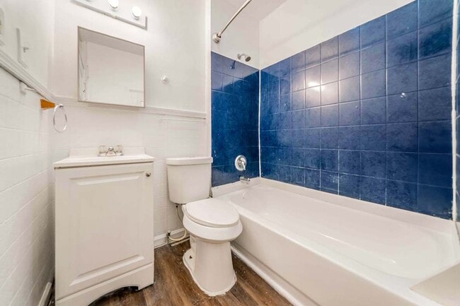 Building Photo - 2020 W 99th St