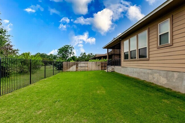 Building Photo - 152 Fort Cobb Way
