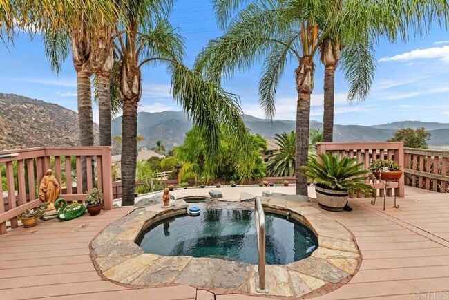 Building Photo - Stunning 4BR/3BA Pool Home in Singing Hill...