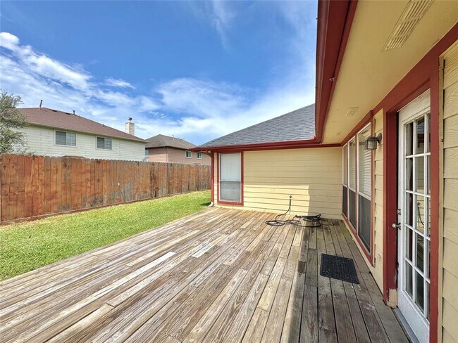 Building Photo - 19218 Misty Cove Dr
