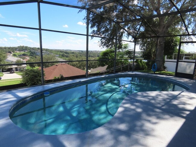 Building Photo - Spacious 4 Bedroom Pool Home Plus Addition...