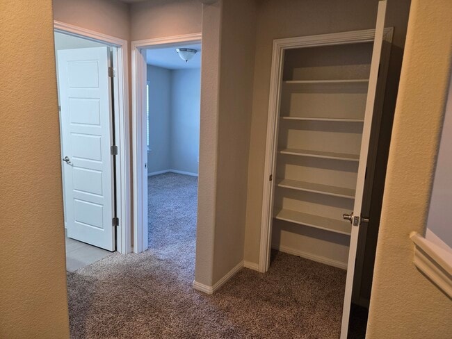 Building Photo - 2304 S Lakeline Blvd