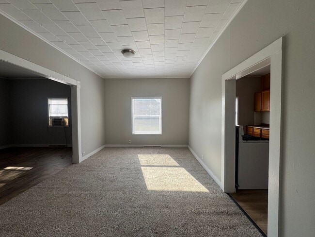 Building Photo - Home For The Holidays!