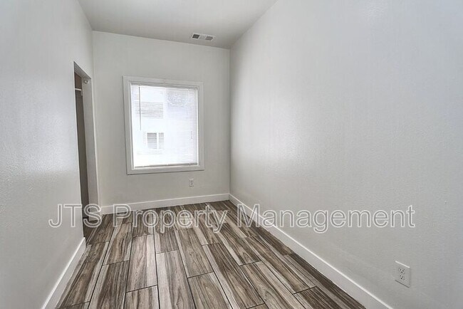 Building Photo - 1119-200 24th St