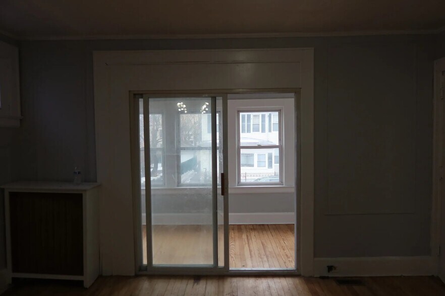 Building Photo - 195 Myrtle Ave