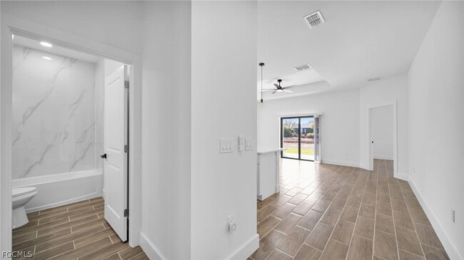 Building Photo - 4989-4991 Fairway Ct