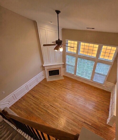 Building Photo - 2042 Polesdean Ln NW