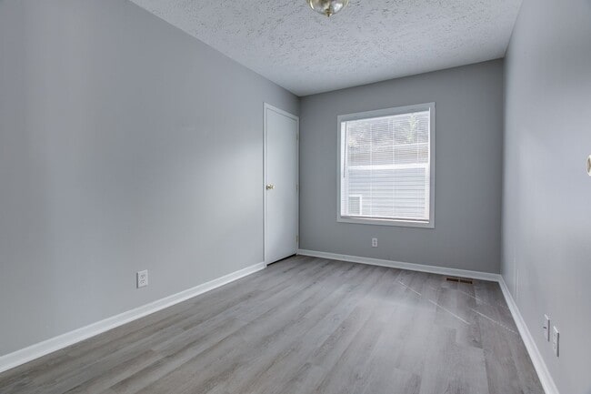 Building Photo - For Rent - Four-Bedroom Two-Bathroom Home Available NOW!