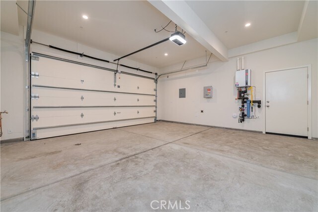 Building Photo - 120 Rimstone