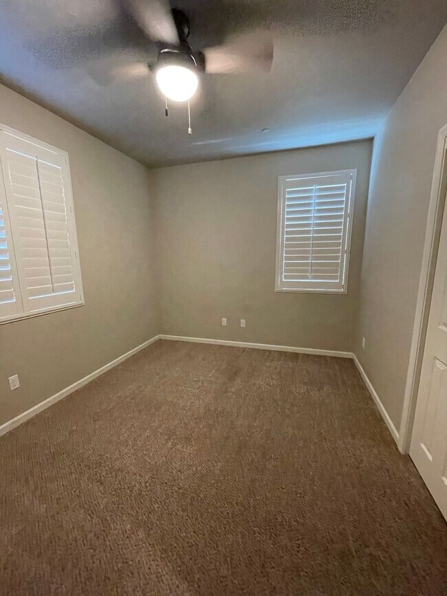 Building Photo - Lovely Clovis home, coming soon!