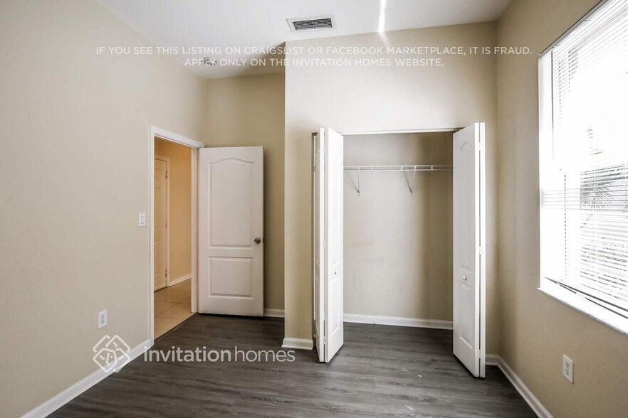 Building Photo - 2150 NE 37th Rd