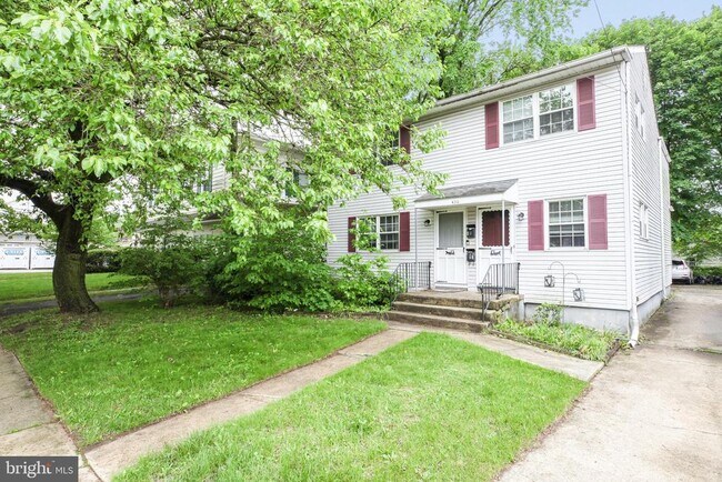 Building Photo - 430 Richey Ave