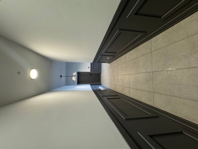 Building Photo - 451 E Pershing Rd