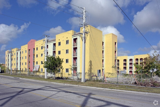 Building Photo - Sevilla Parc