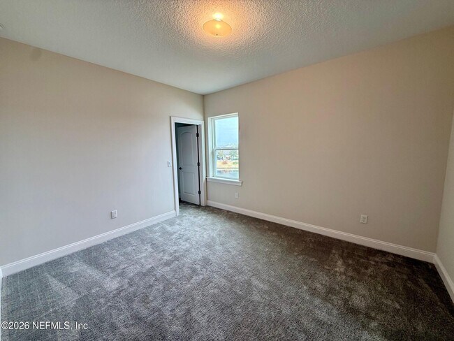 Building Photo - 194 Snowbell Ct