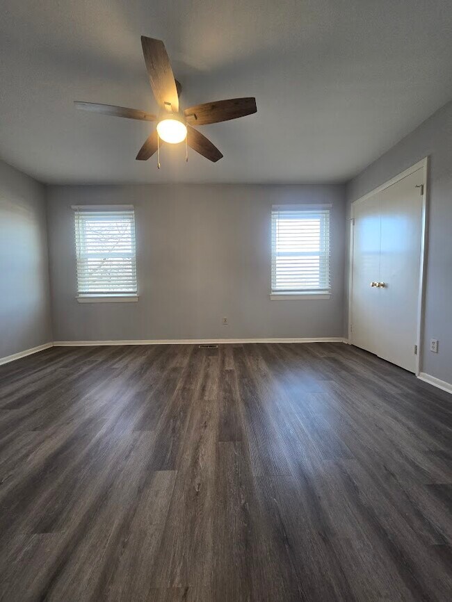 Building Photo - 5725 Bramblegate Rd