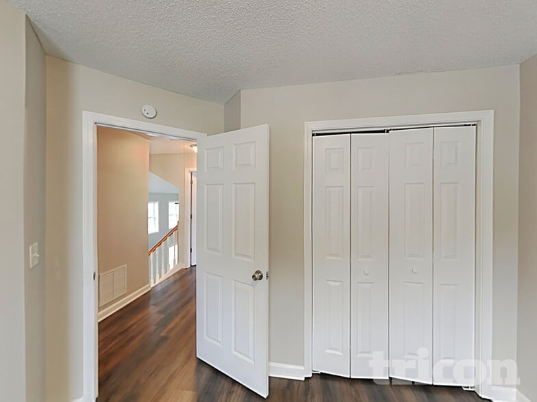 Building Photo - 1053 Abercorn Way