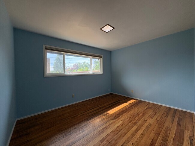 Building Photo - 3230 Onyx St