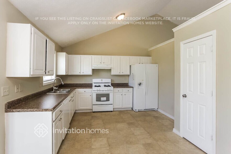 Building Photo - 2173 Oakland Farm Dr