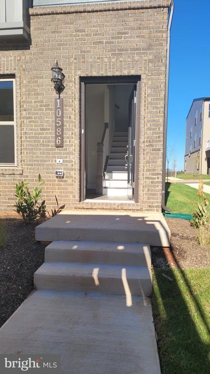 Building Photo - 10586 Ratcliffe Trl