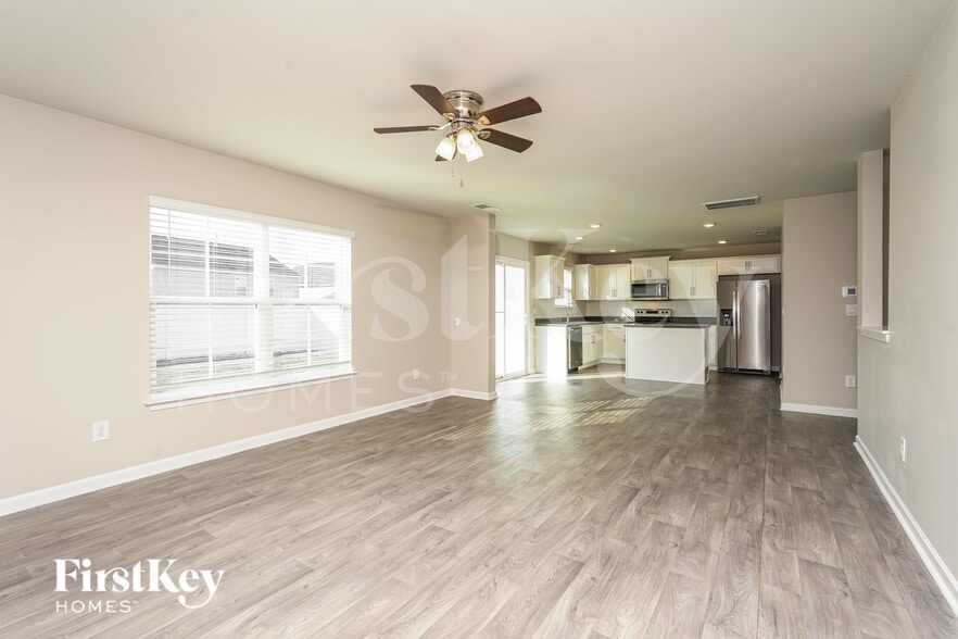 Building Photo - 6850 Keeneland Dr