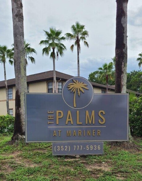 Building Photo - 10490 Chalmer St