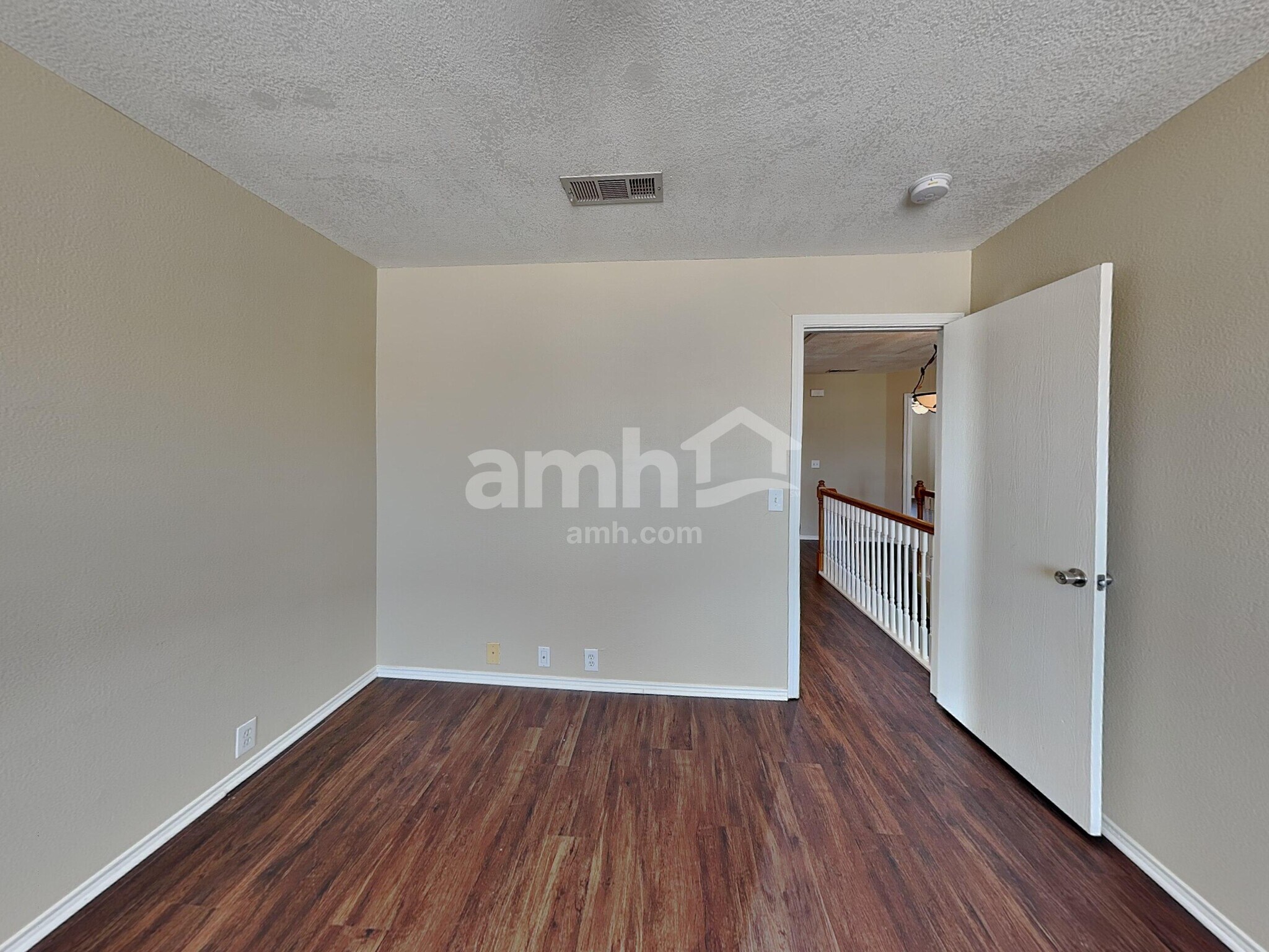 Building Photo - 3104 Pinehurst Ct