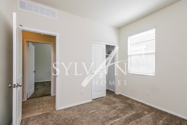 Building Photo - You will love this beautiful home
