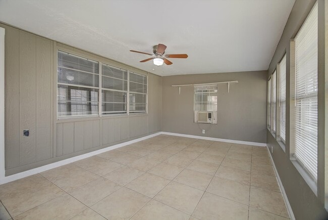 Building Photo - 6315 Rustygate Dr