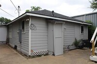 Building Photo - 6702 Avenue T