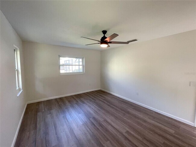 Building Photo - 2547 Wood Oak Dr