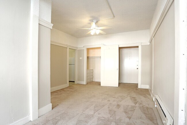 Building Photo - 1228 N St