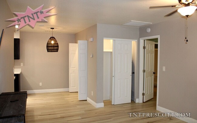 Building Photo - Condo in Montana Villas HOA
