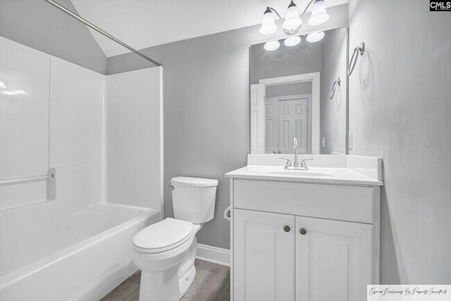 Building Photo - 218 Hilton Village Dr