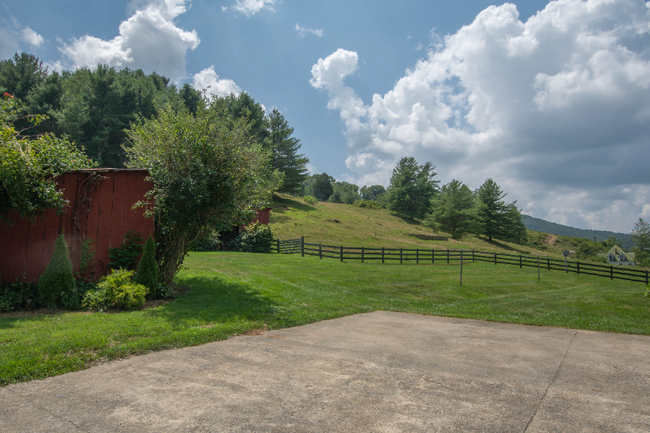 Building Photo - 7552 NC-88