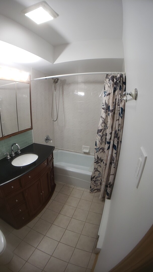 Building Photo - 1130 Dunlop Ave