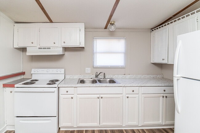 Building Photo - Rosewood Rental! Newly Remodeled 2 BR, 2 BA Single Wide in Goldsboro