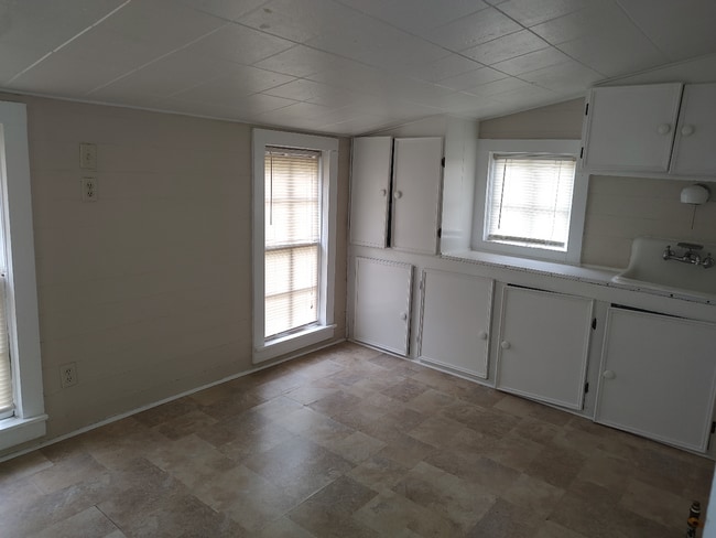 Kitchen - 910 N Church St